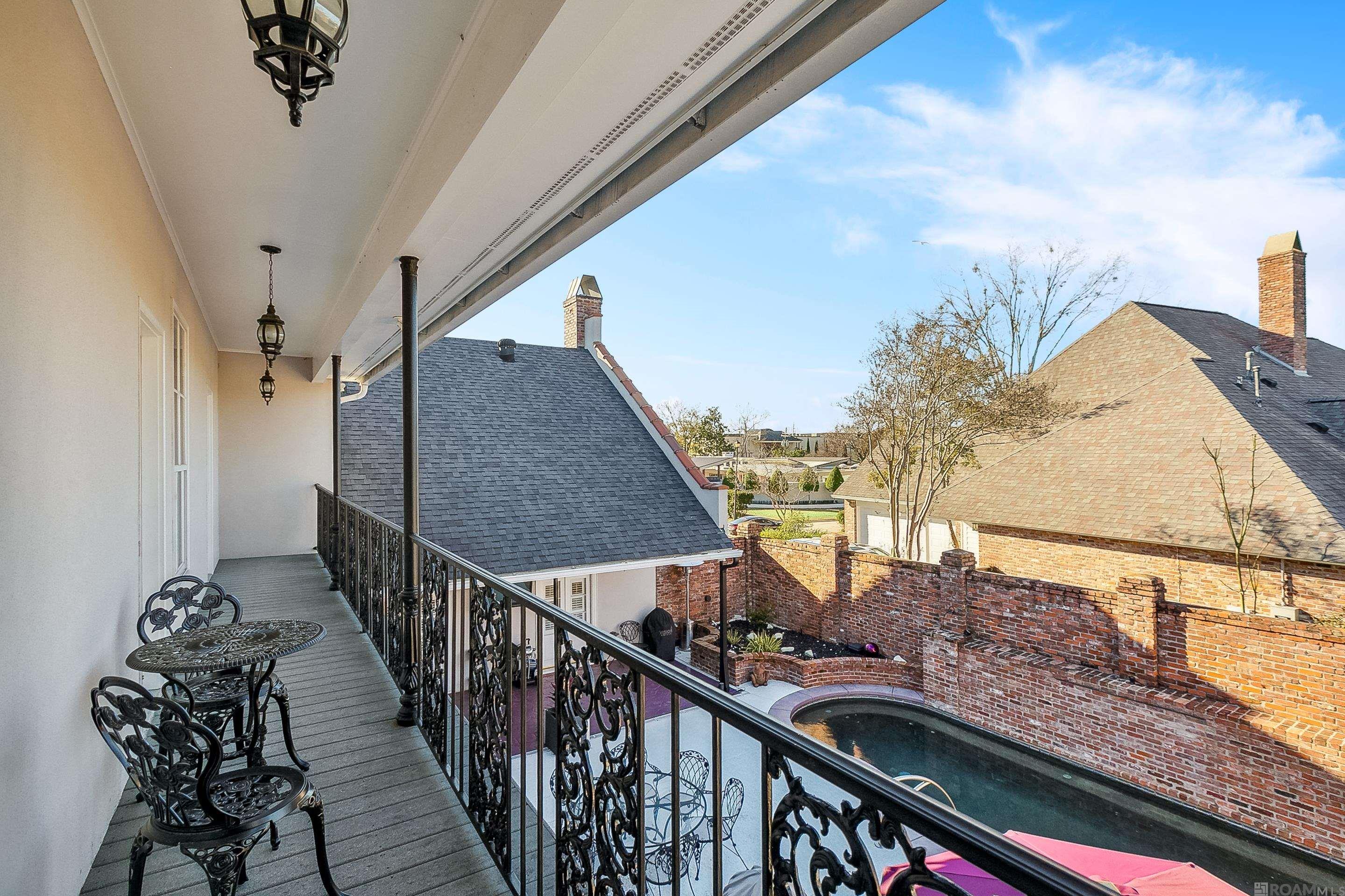 2237 Dove Hollow Dr