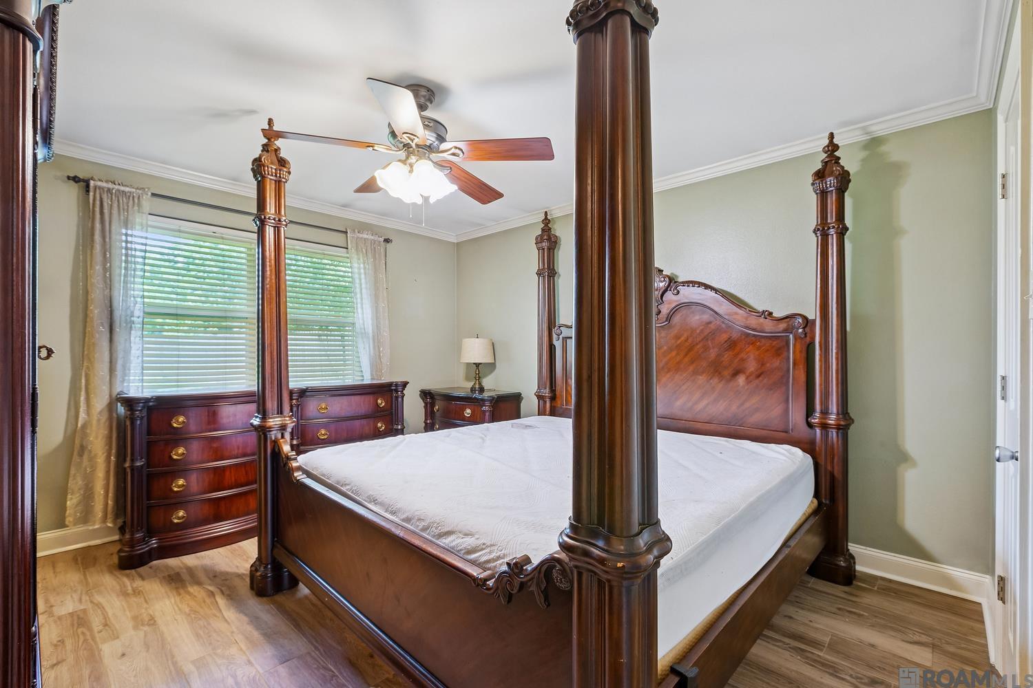 1614 Brookhollow Dr