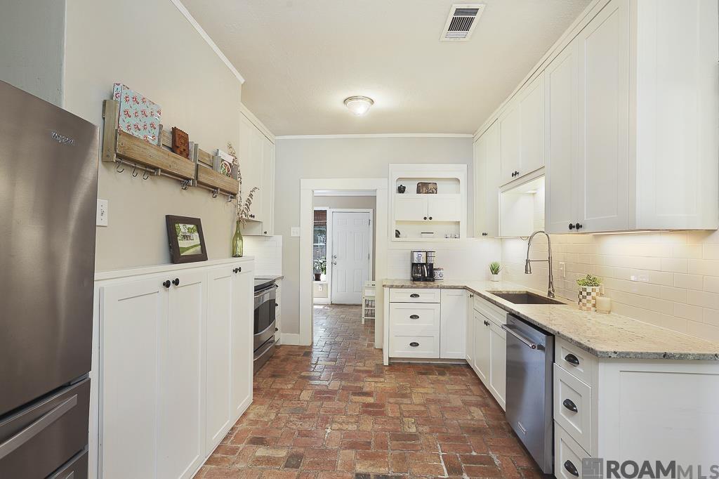 1408 Stephens Ave