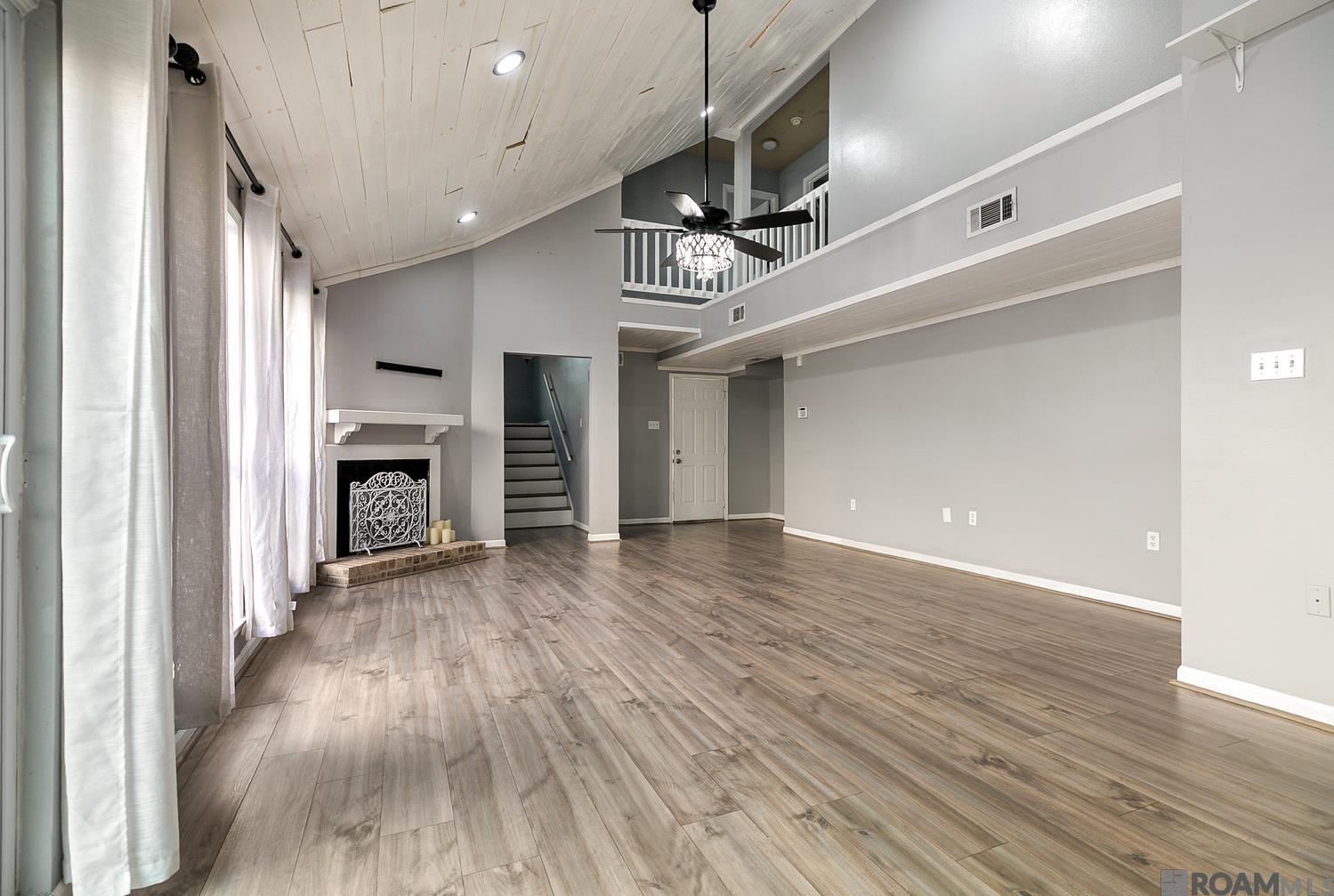 9041 Alder Dr