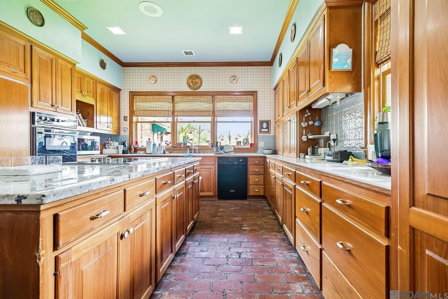 13251 Greenwell Springs-port Hudson Rd