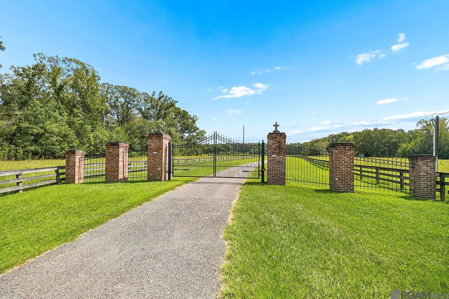 13251 Greenwell Springs-port Hudson Rd