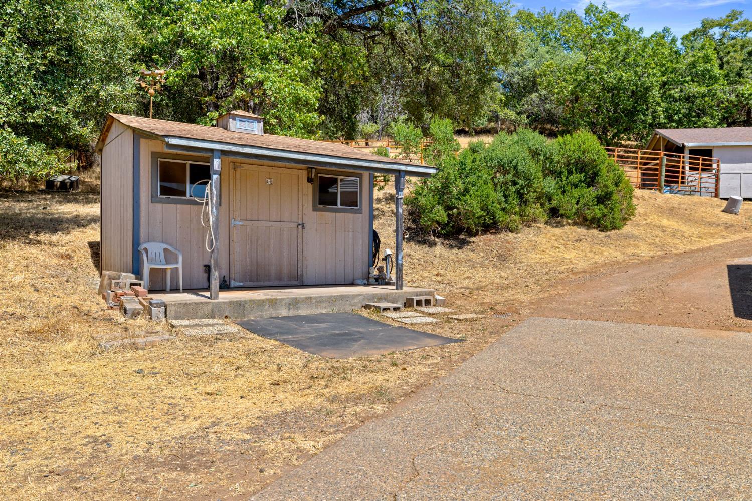 6840 Arena Lane