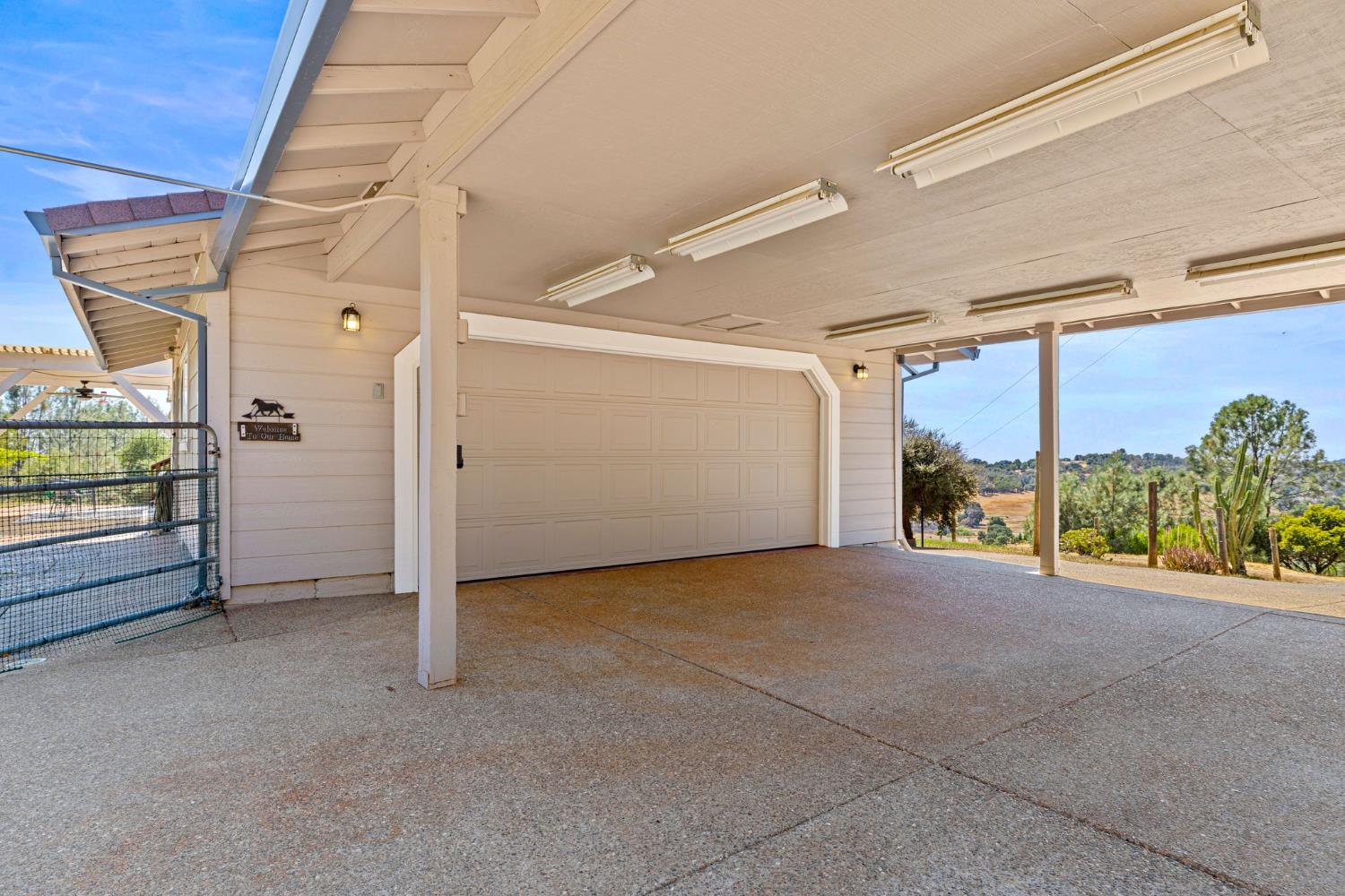 6840 Arena Lane