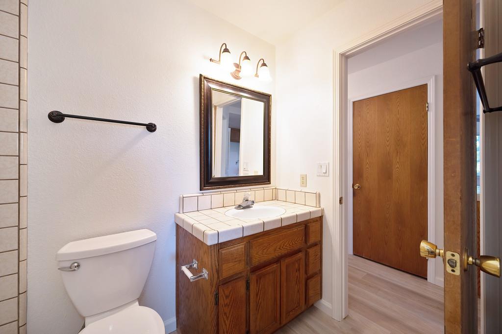 11215 Mountain View Court