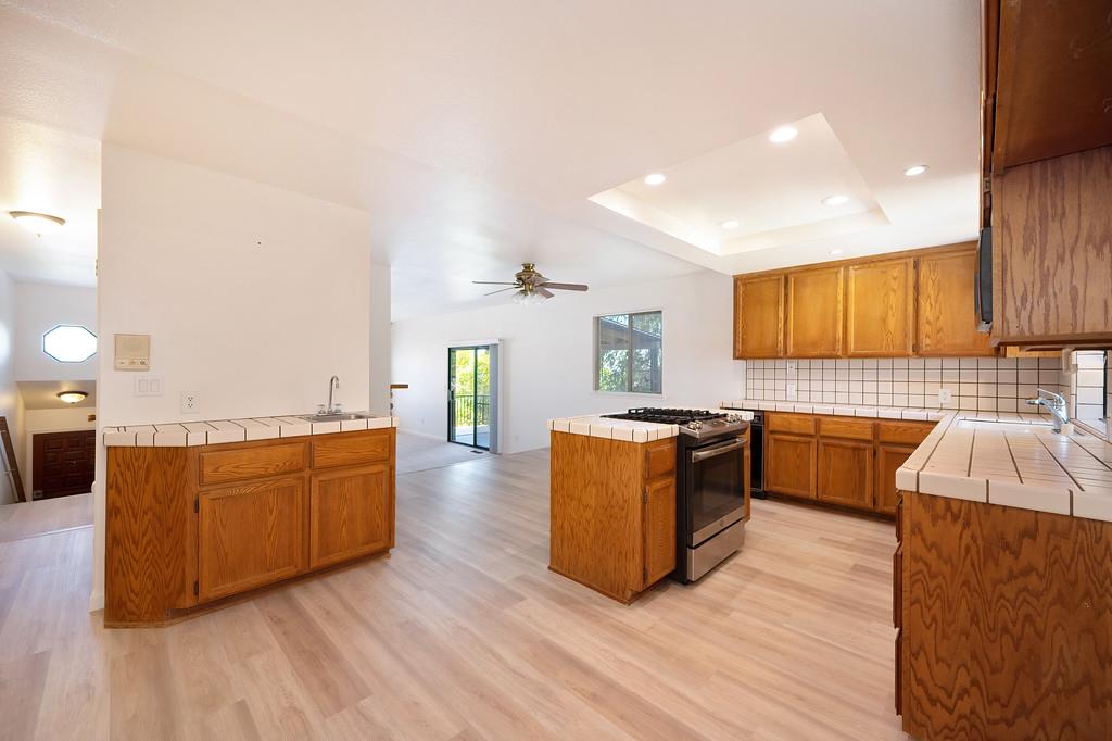 11215 Mountain View Court