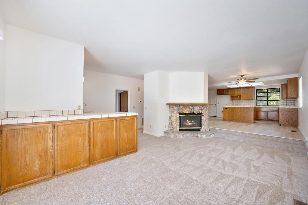 11215 Mountain View Court