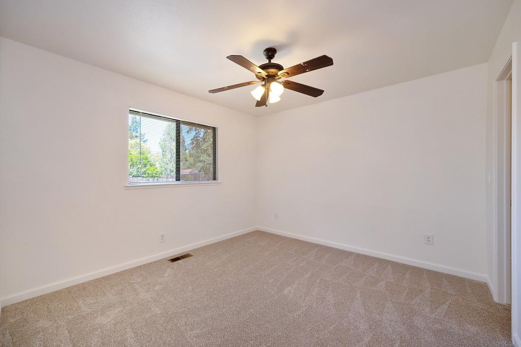 11215 Mountain View Court