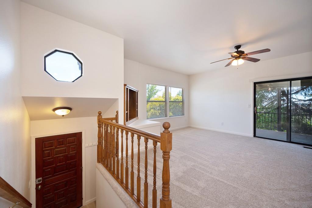 11215 Mountain View Court