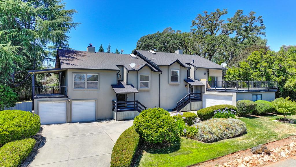 11215 Mountain View Court