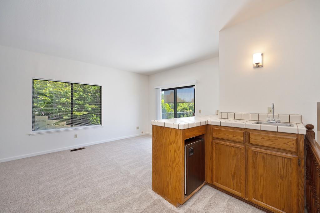 11215 Mountain View Court