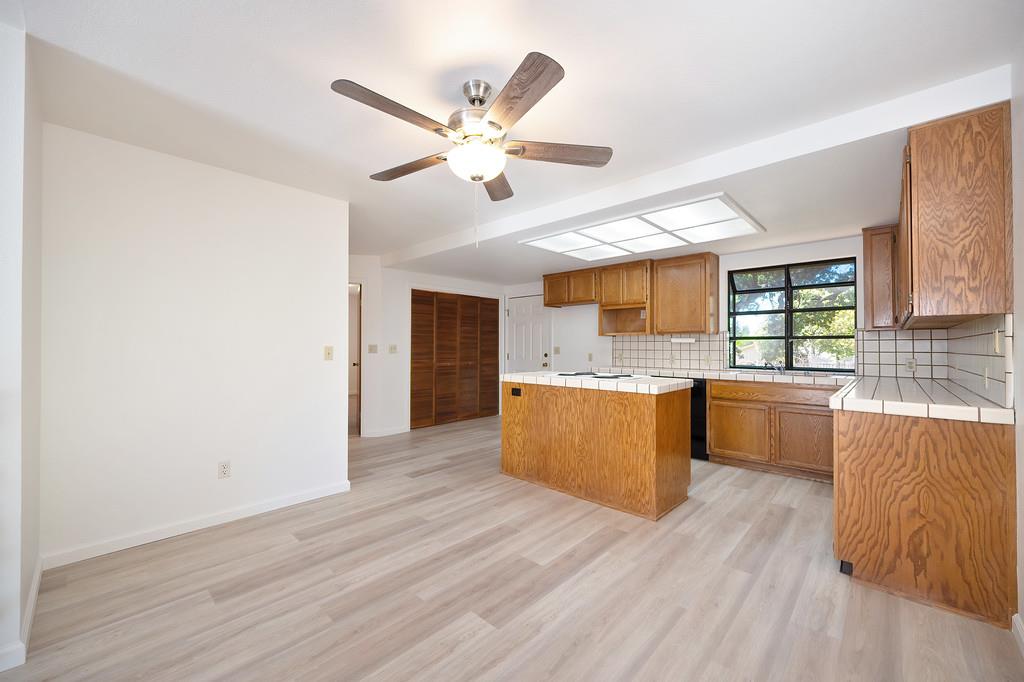 11215 Mountain View Court