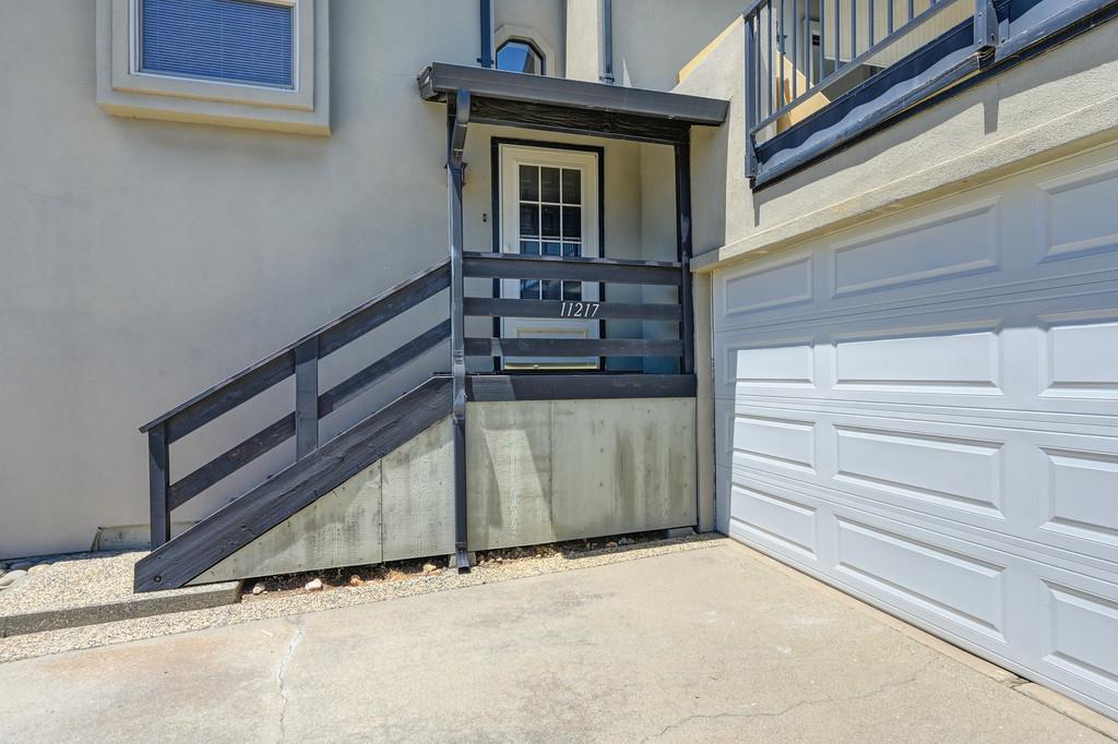 11215 Mountain View Court