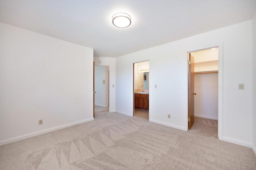 11215 Mountain View Court