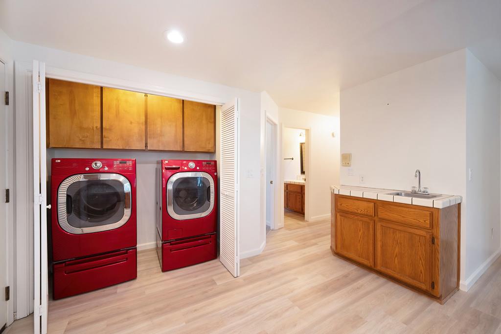 11215 Mountain View Court