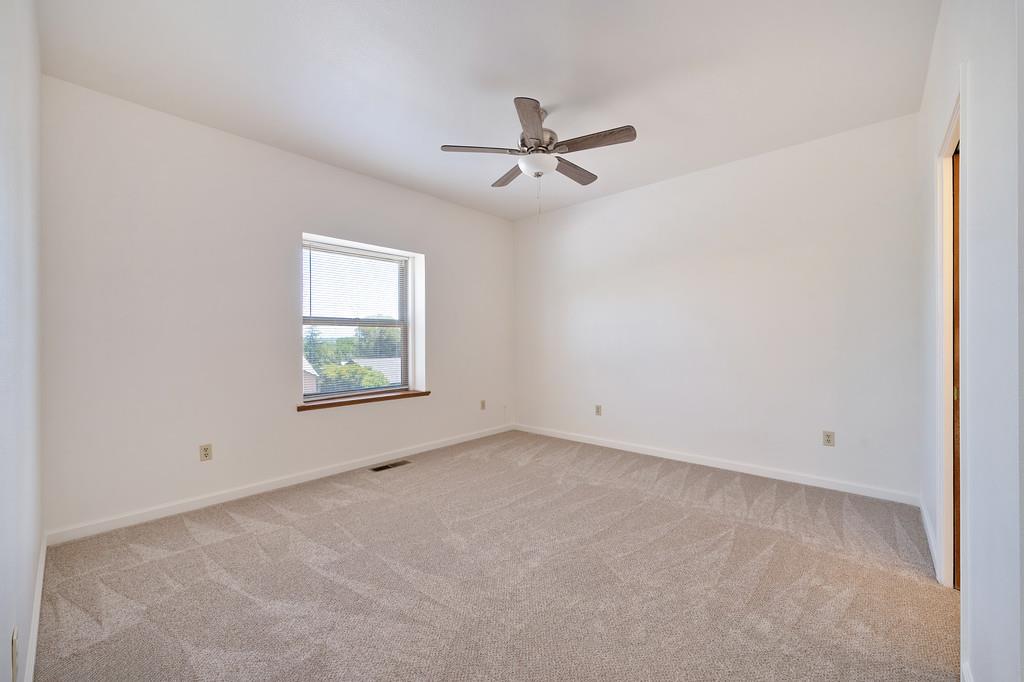 11215 Mountain View Court