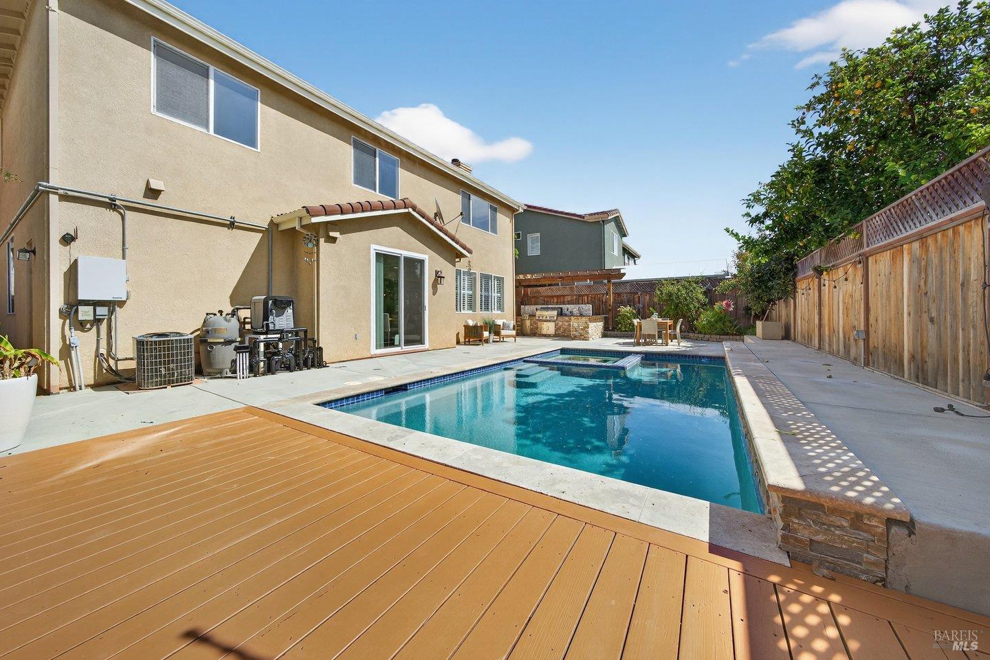 75 Castellina Circle