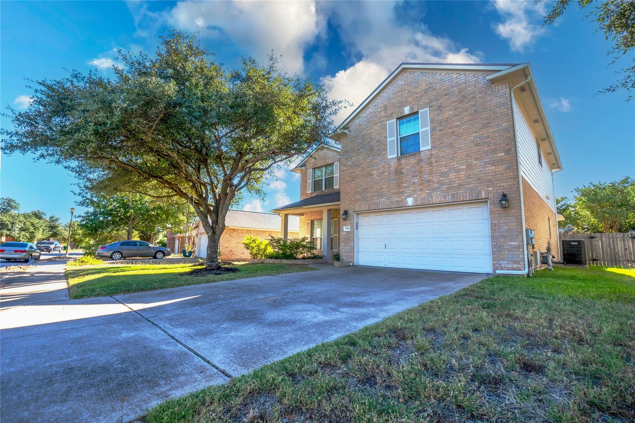 9516 Castle Pines DR