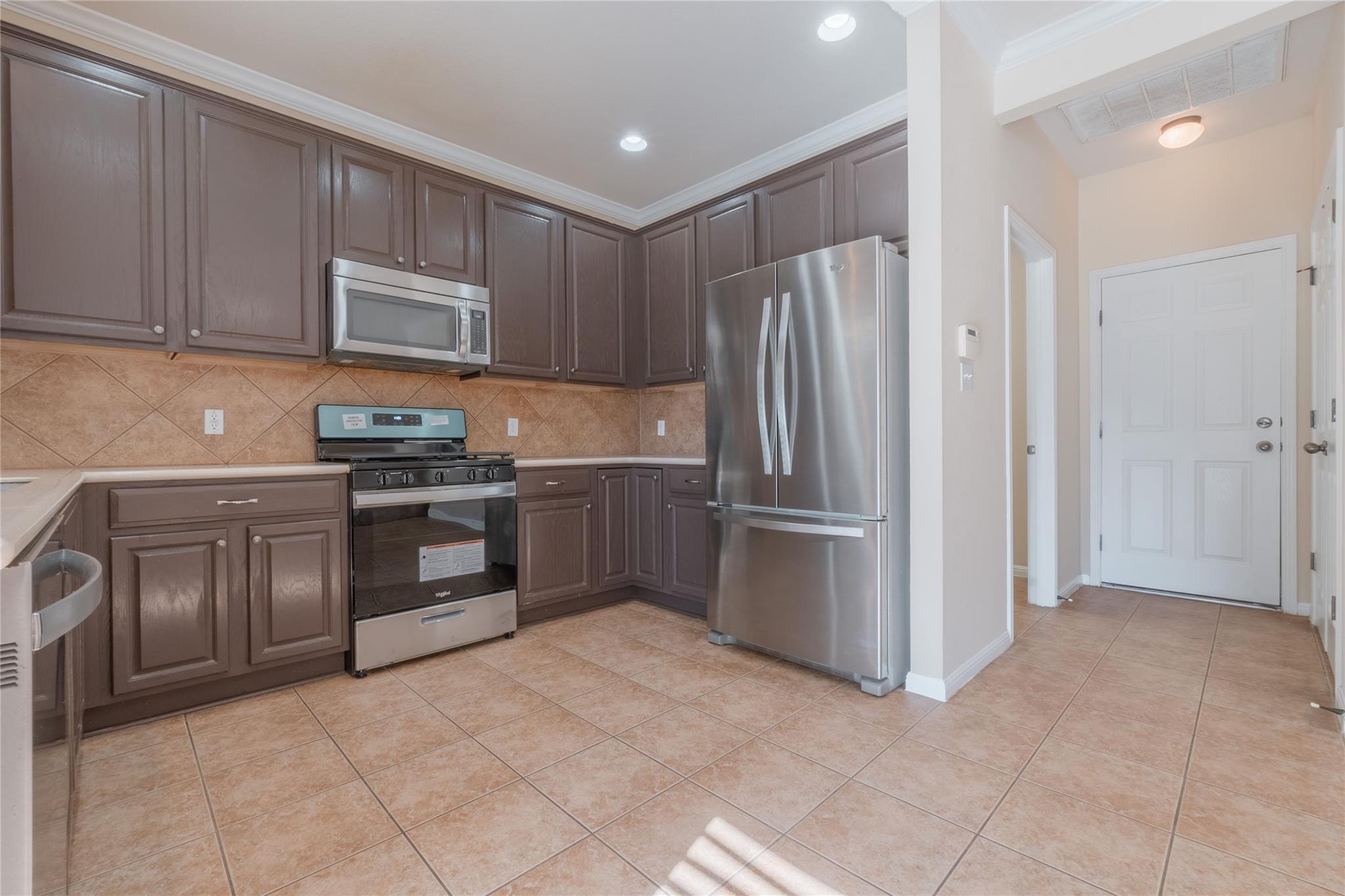 9516 Castle Pines DR