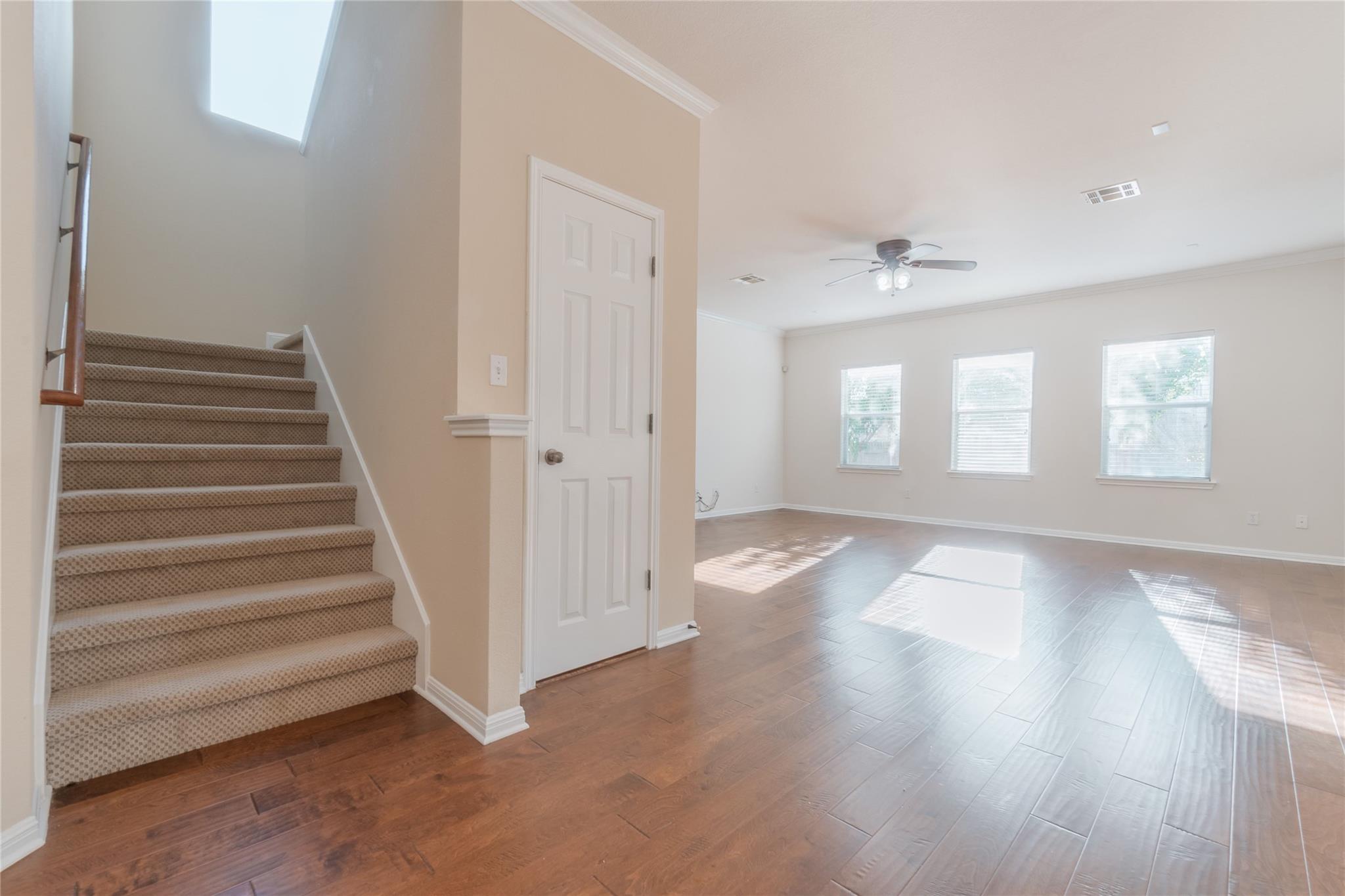 9516 Castle Pines DR