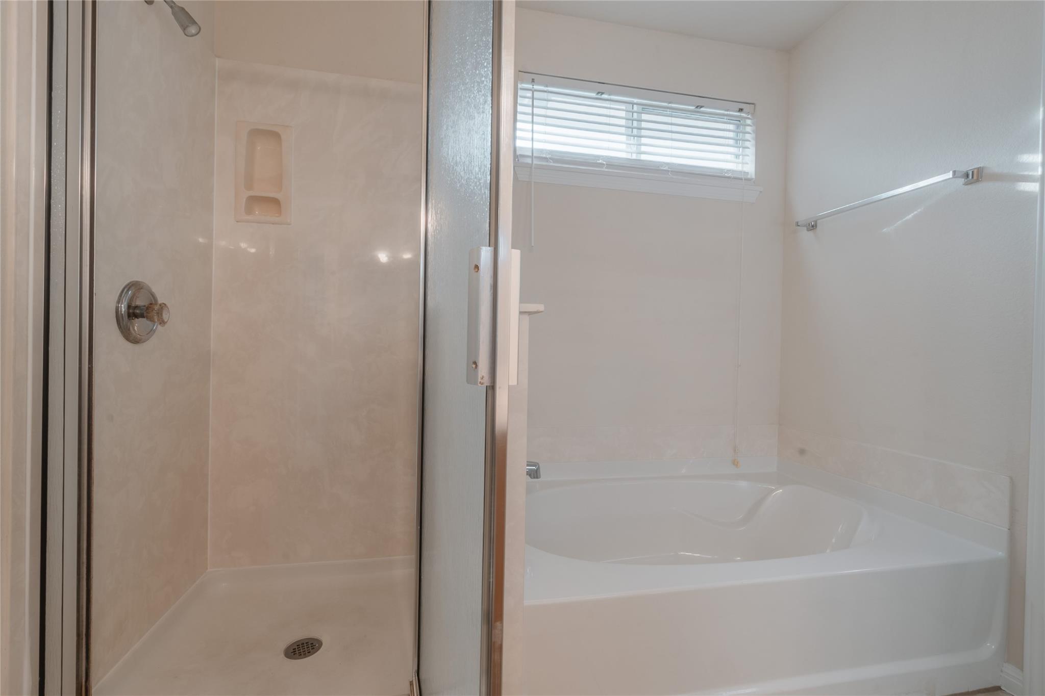 9516 Castle Pines DR