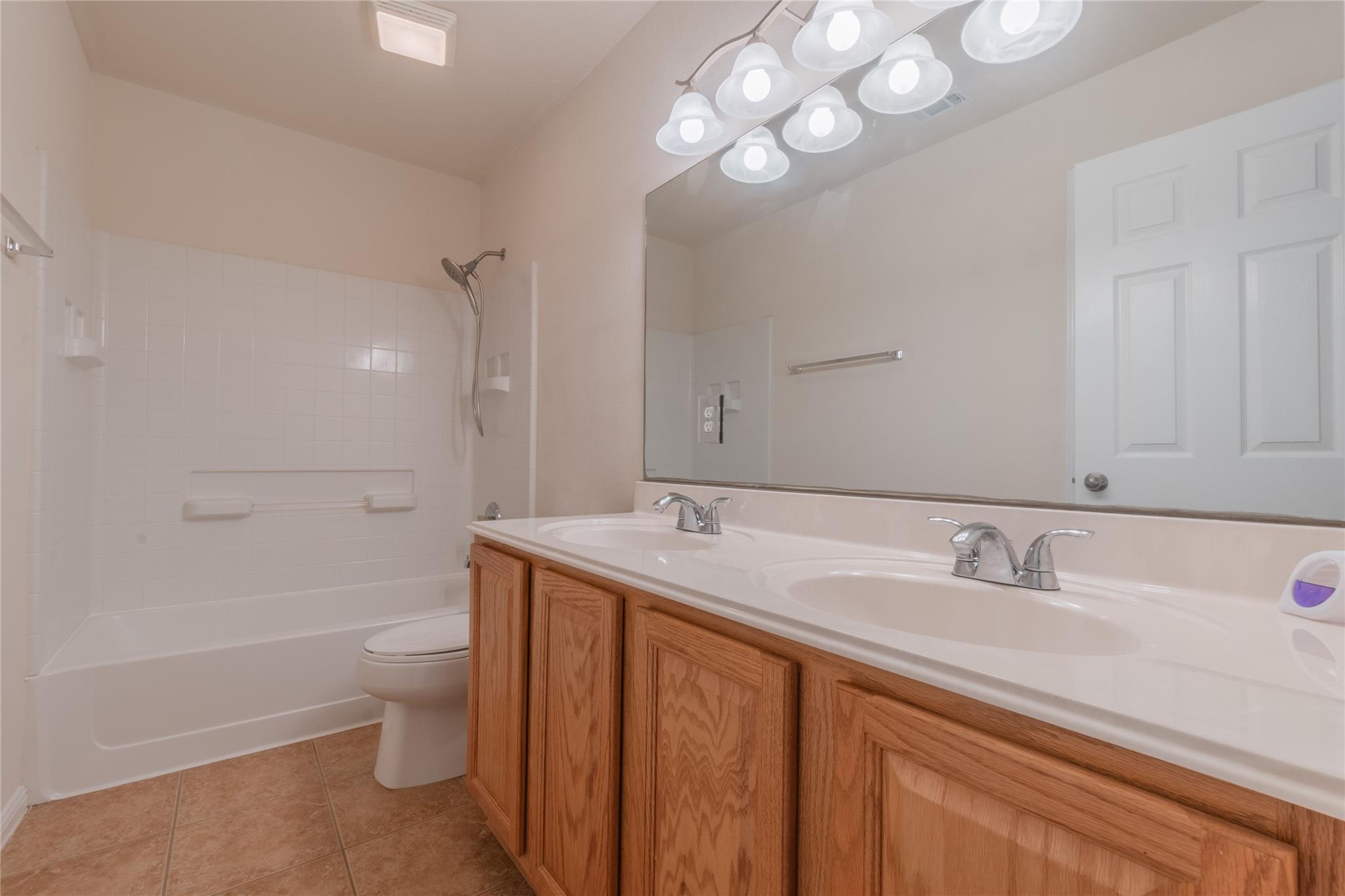 9516 Castle Pines DR