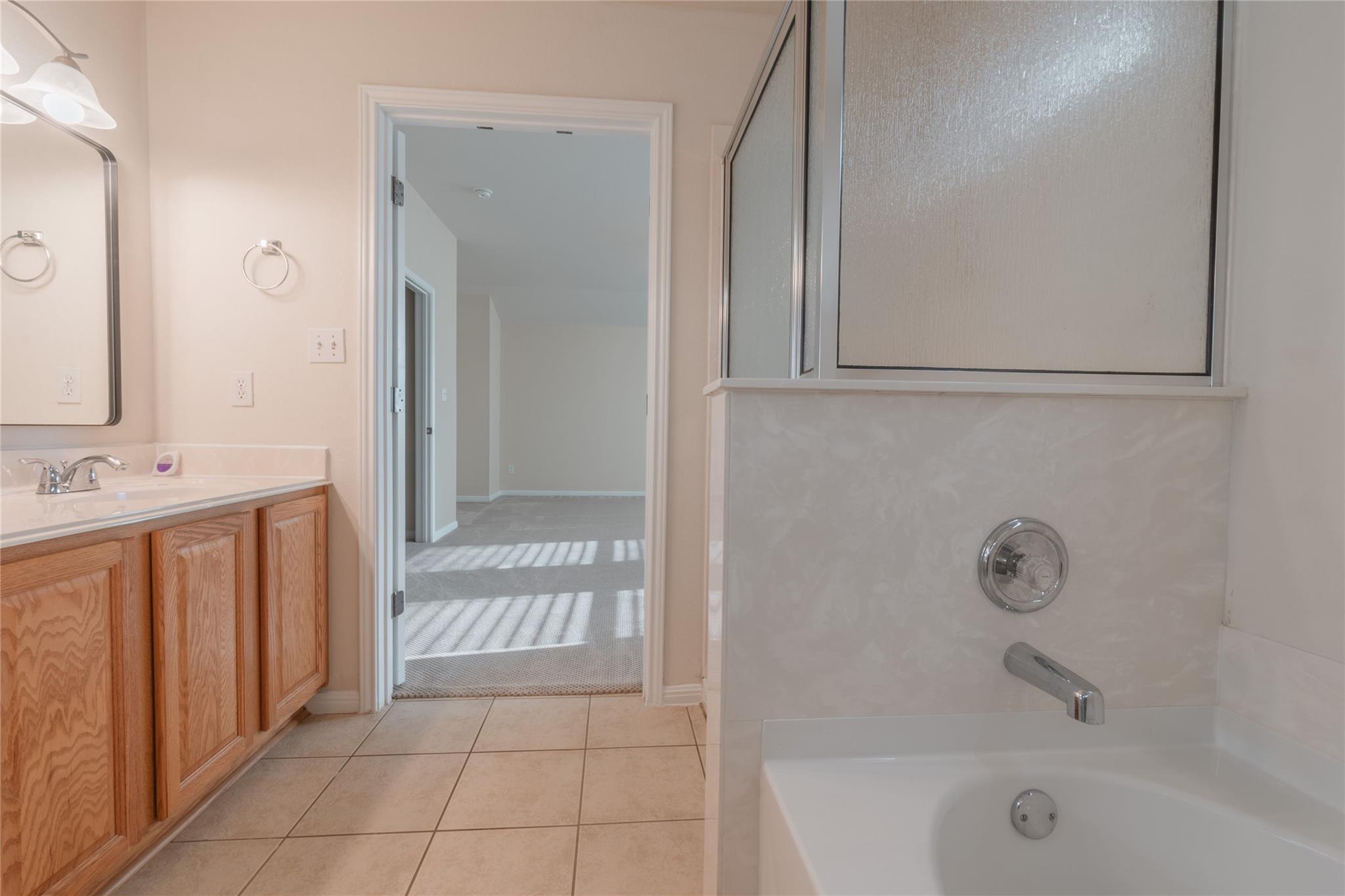 9516 Castle Pines DR