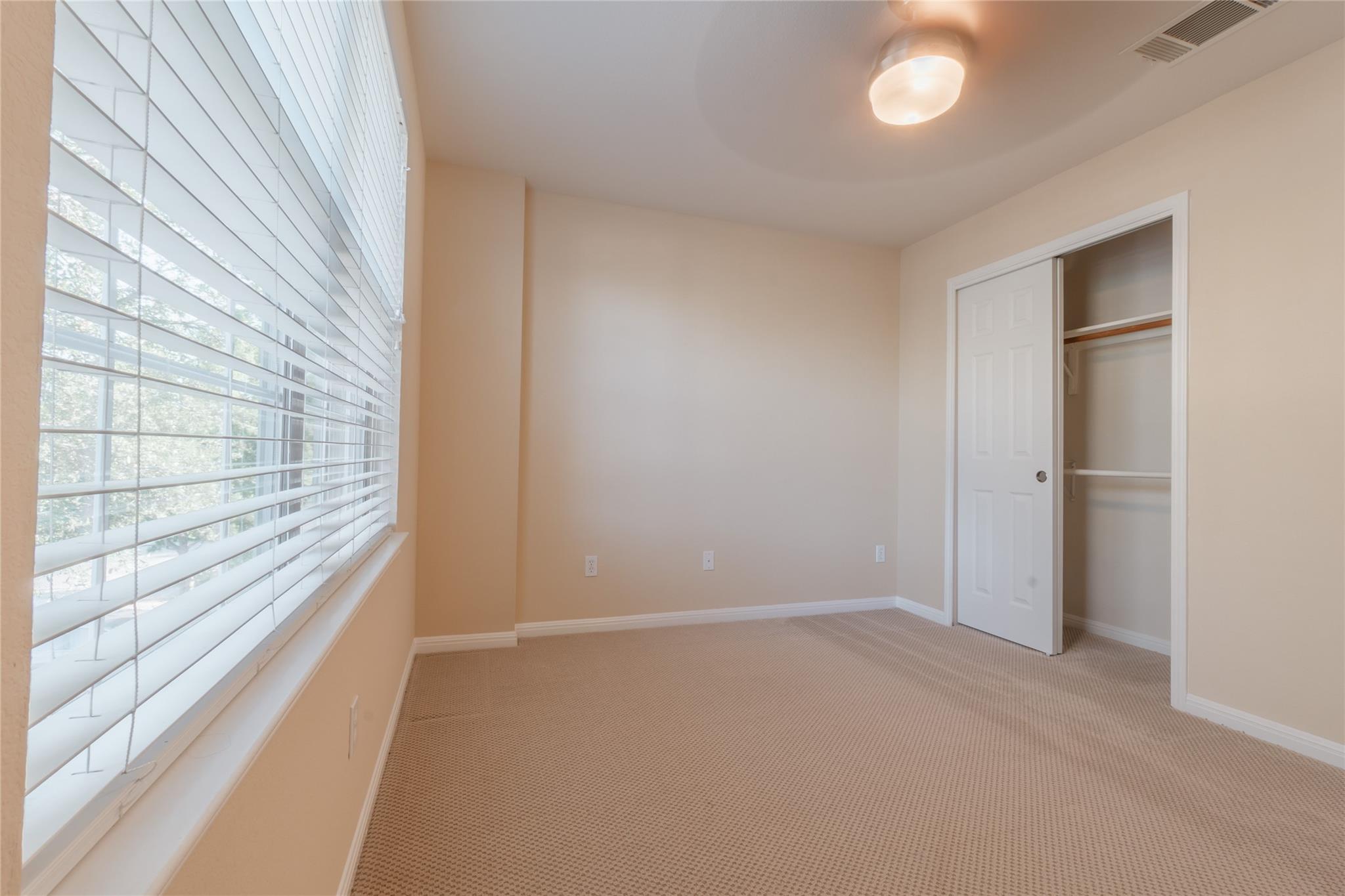 9516 Castle Pines DR