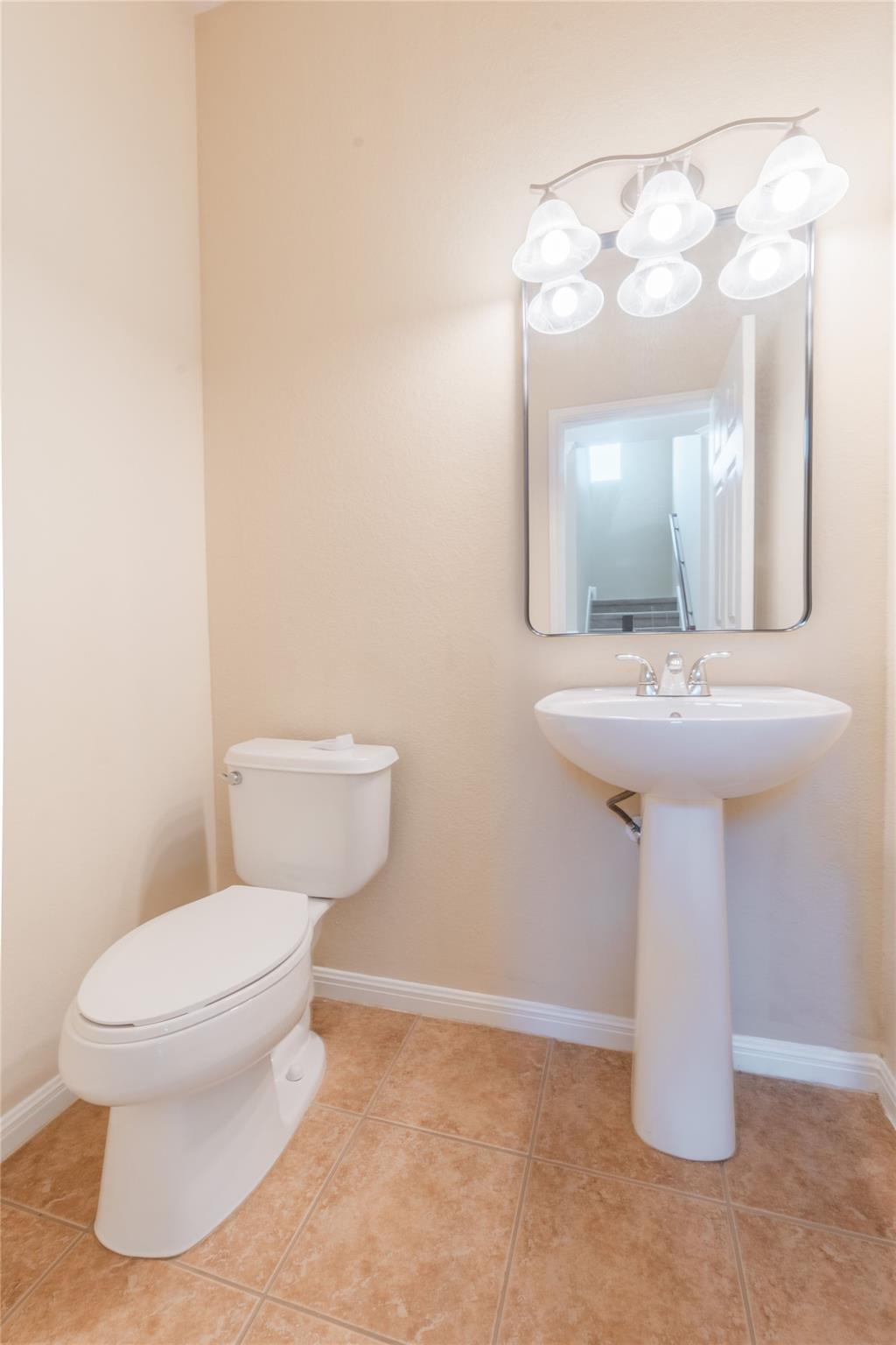 9516 Castle Pines DR