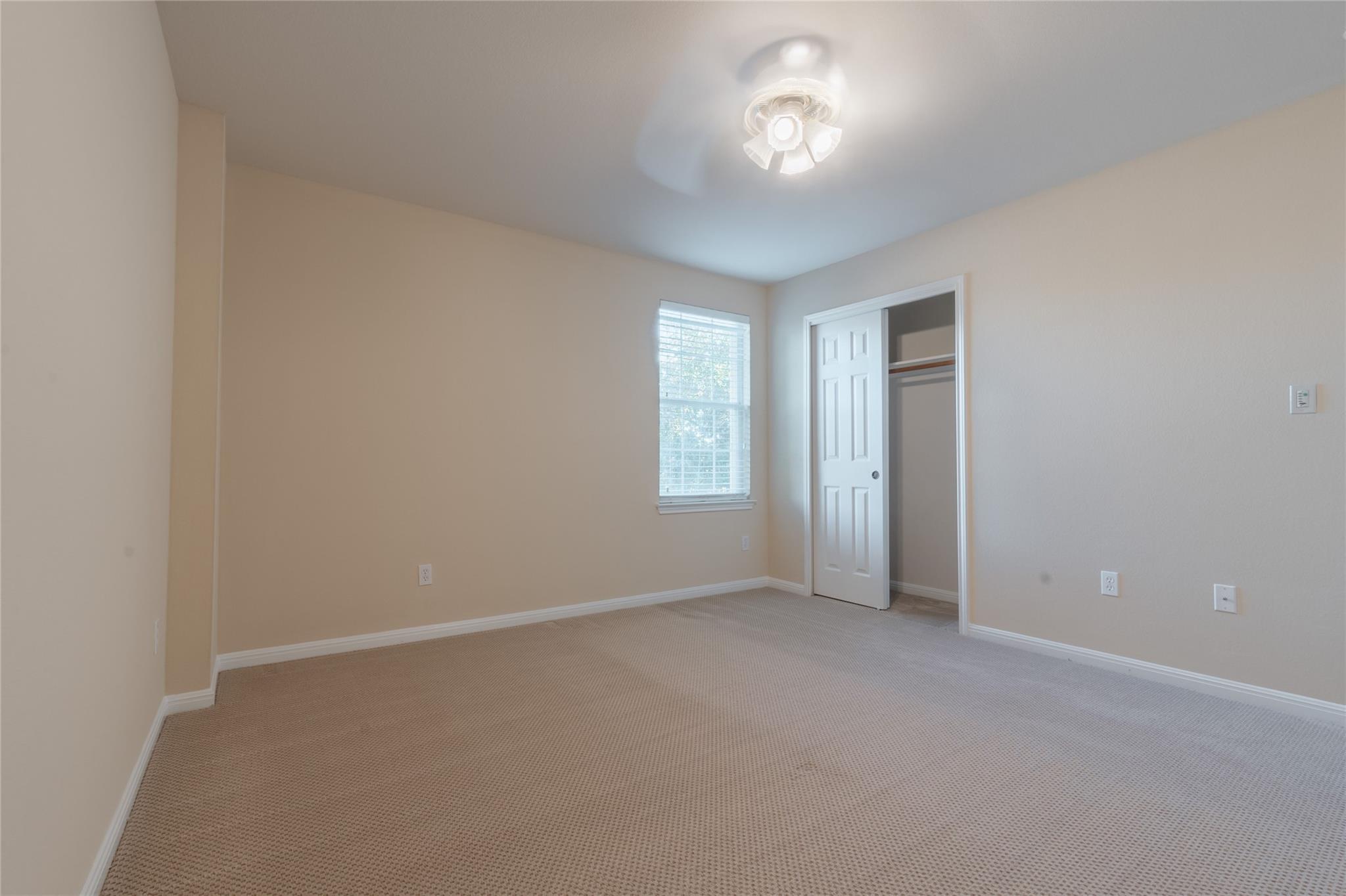 9516 Castle Pines DR