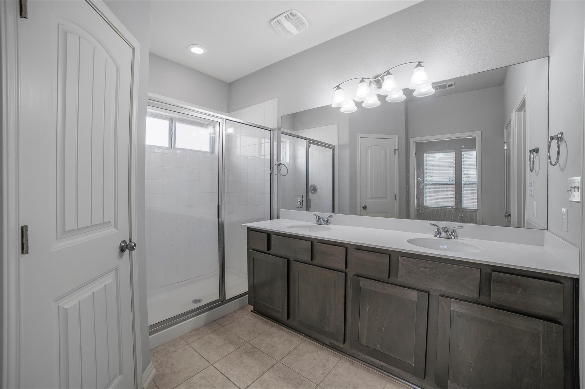 925 Centerra Hills CIR, Round Rock