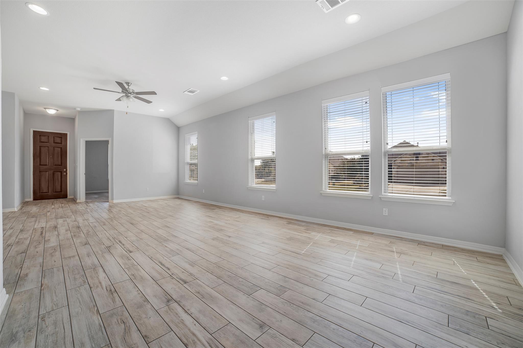 925 Centerra Hills CIR, Round Rock