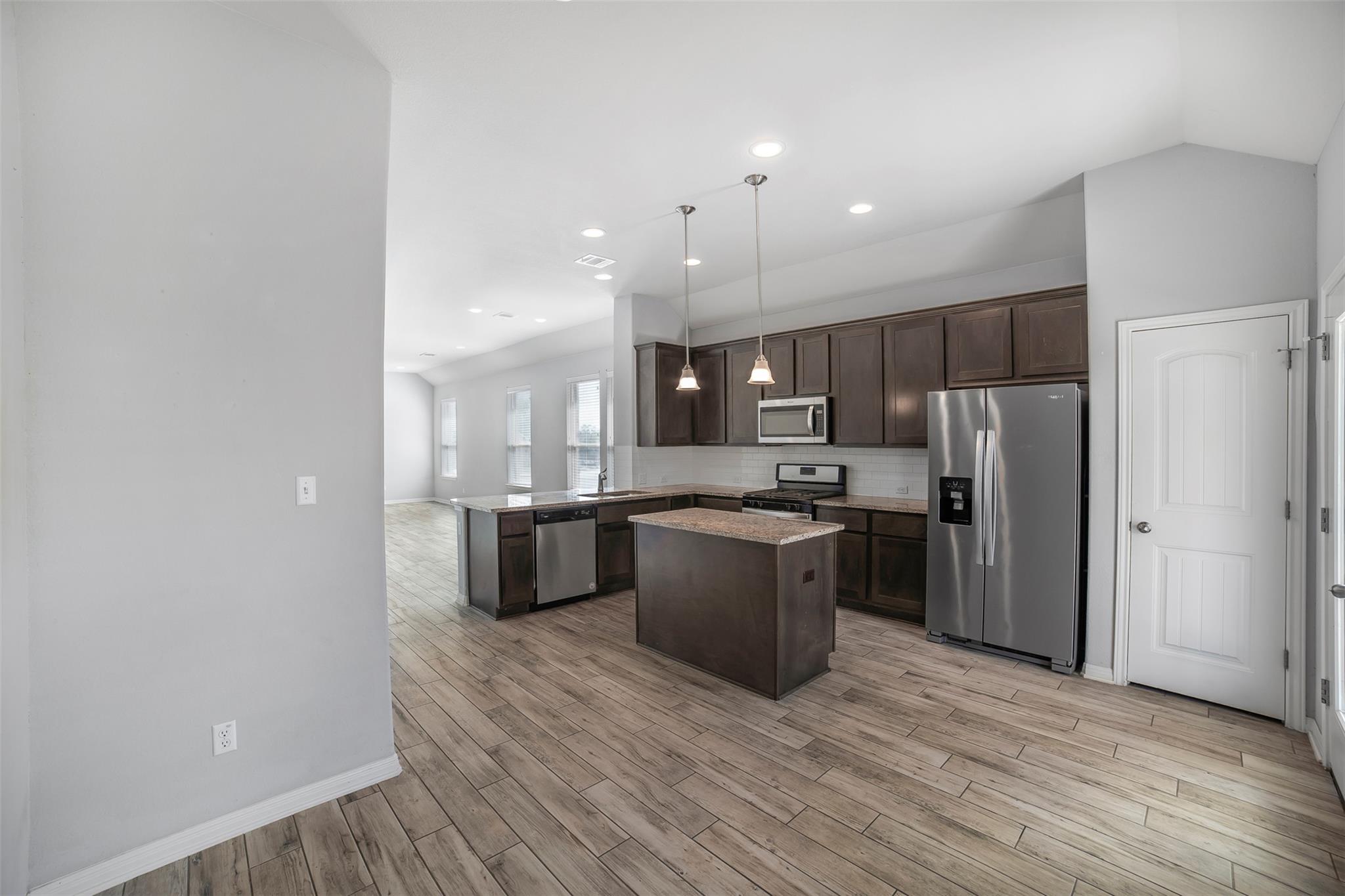 925 Centerra Hills CIR, Round Rock