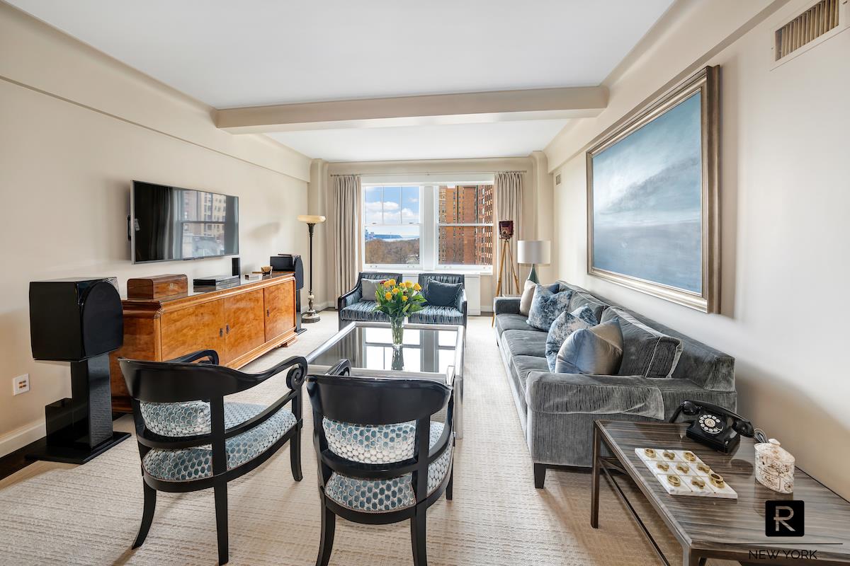 330 W 72nd Street 8-A
