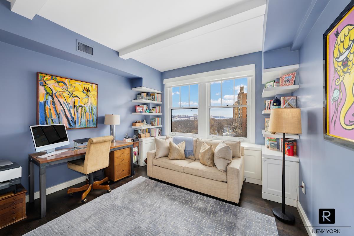 330 W 72nd Street 8-A