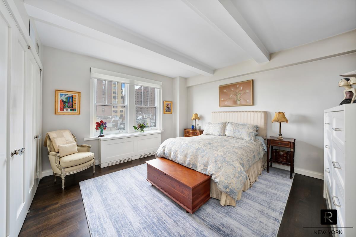 330 W 72nd Street 8-A