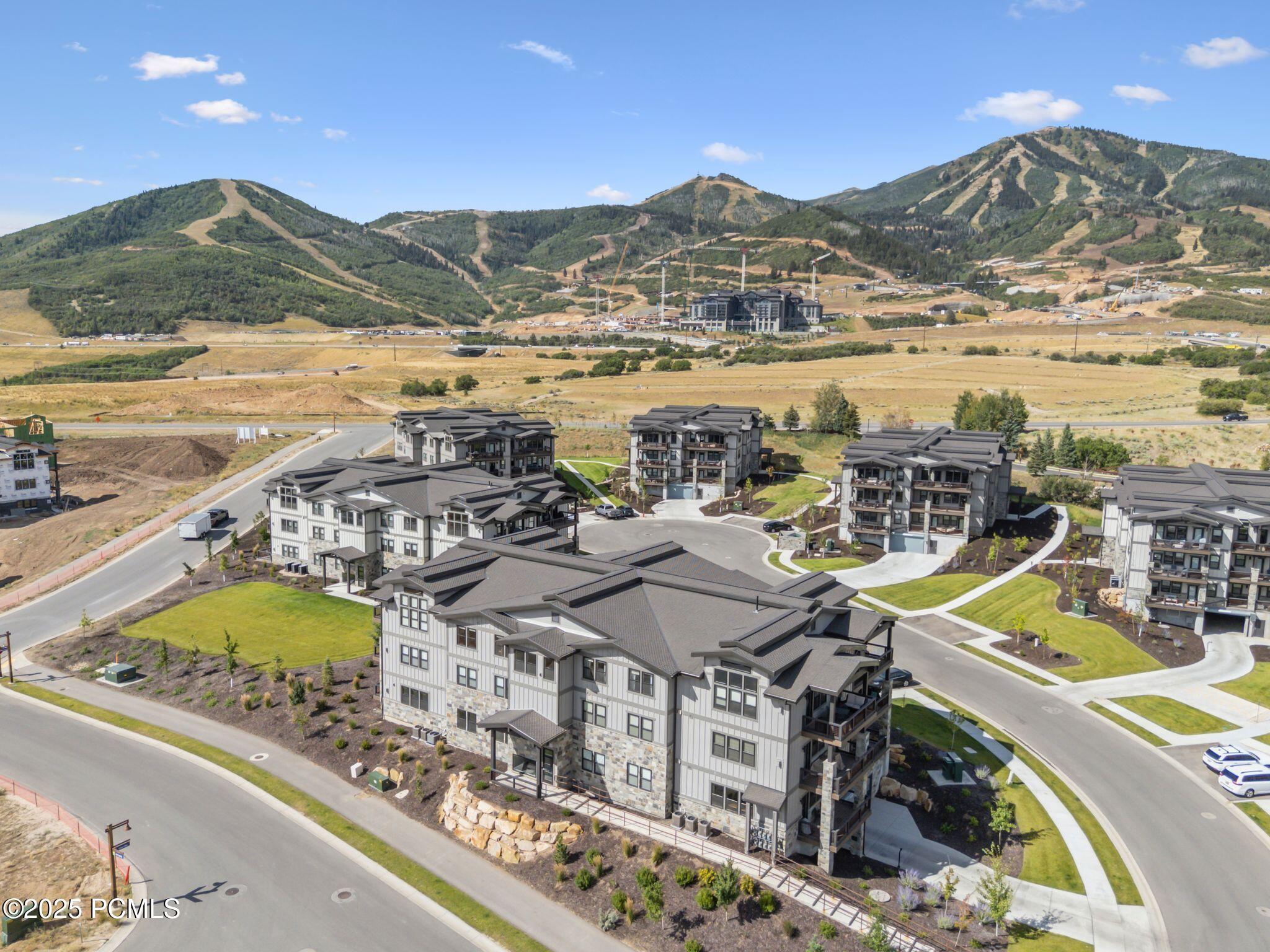 1121 W Helling Circle, 101