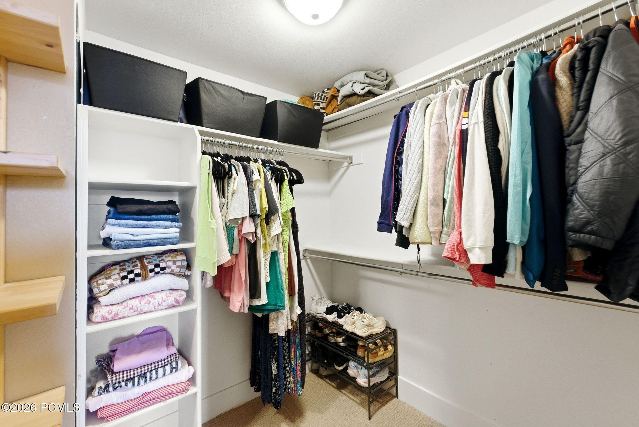 8231 Meadowview Court K12