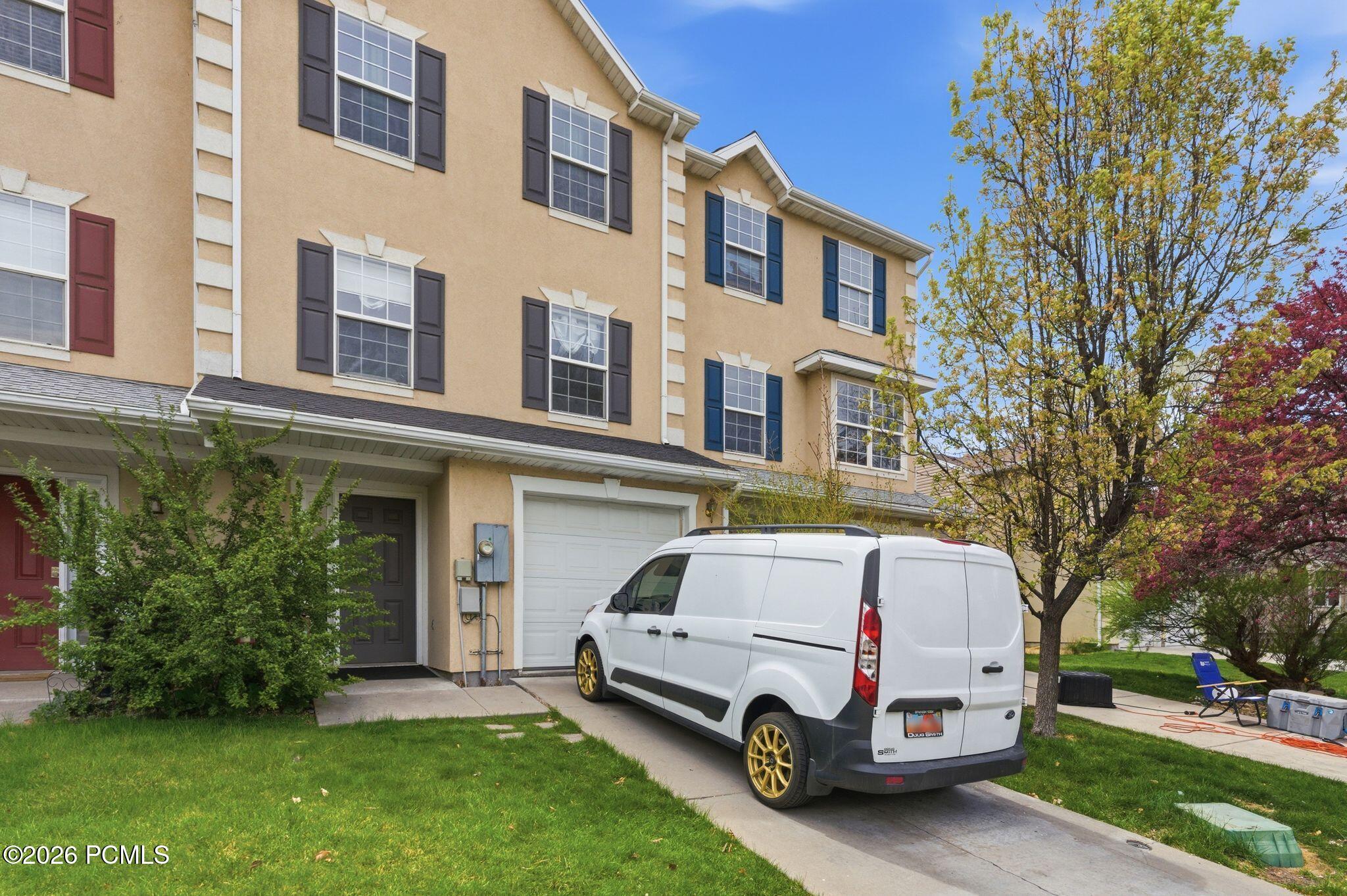 515 Inverness Lane