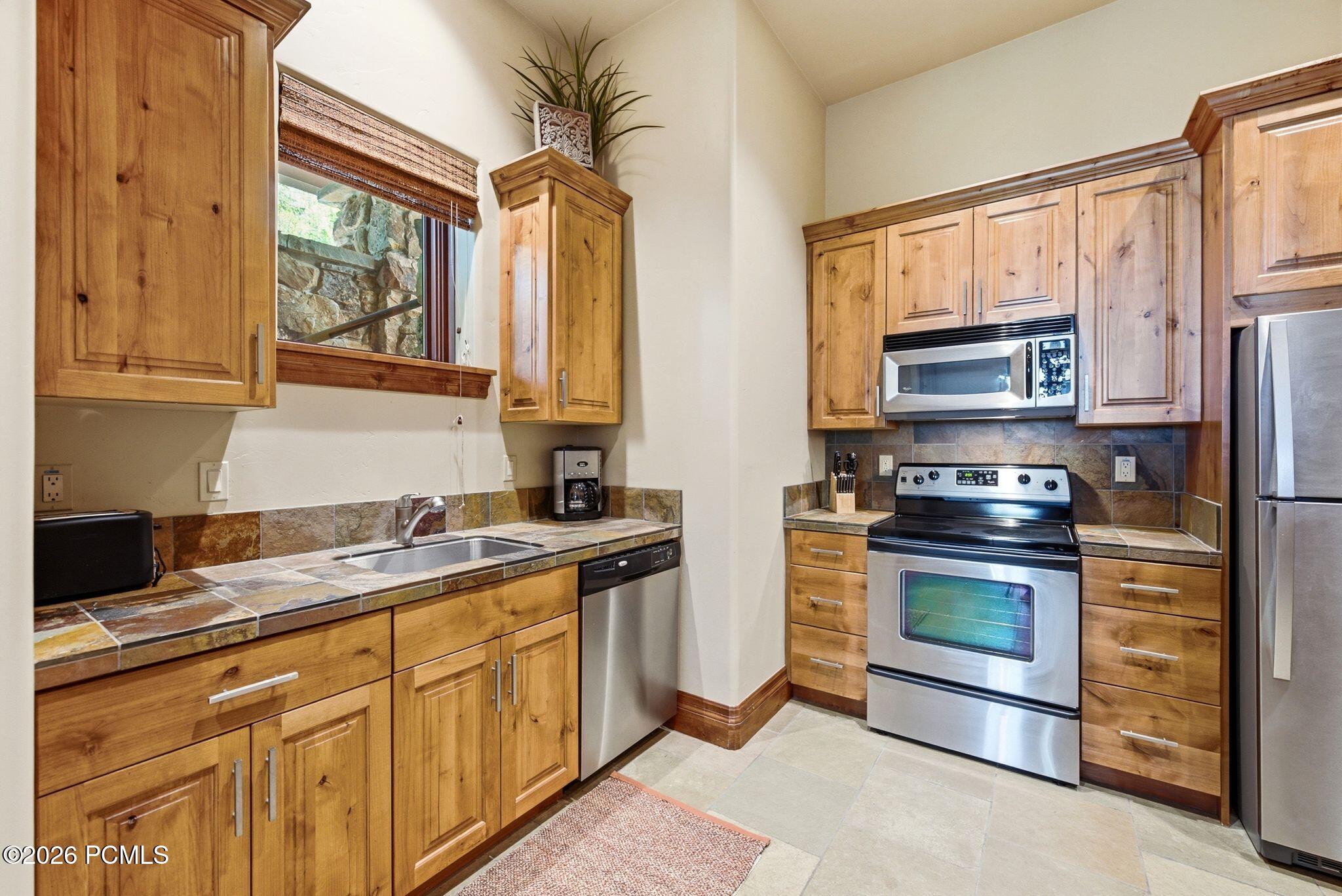 39 White Pine Canyon Road