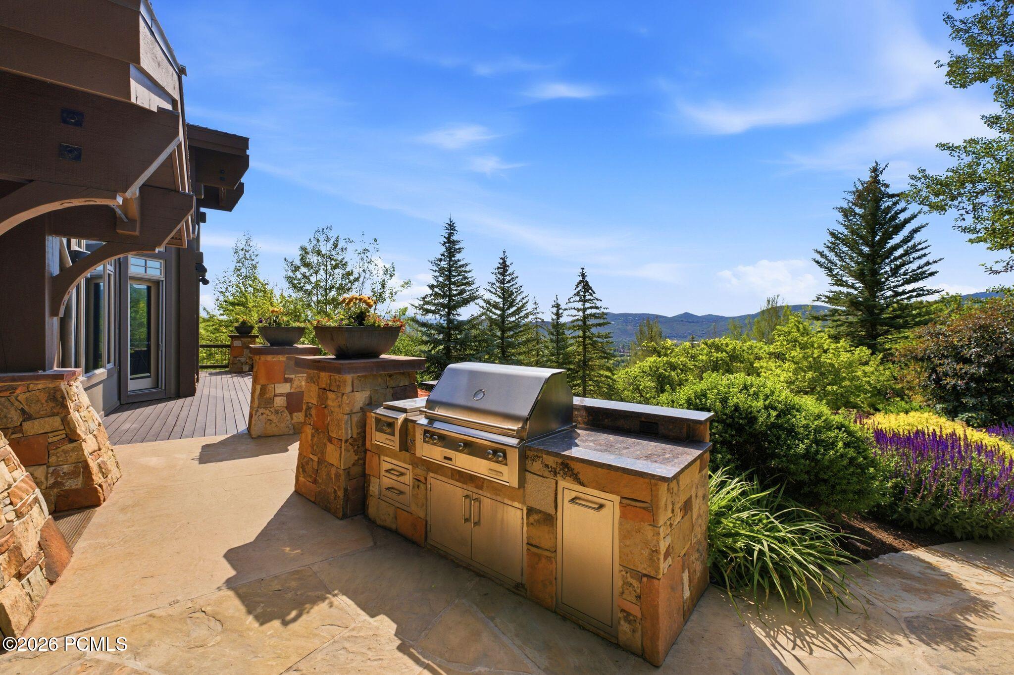 35 Sandstone Cove