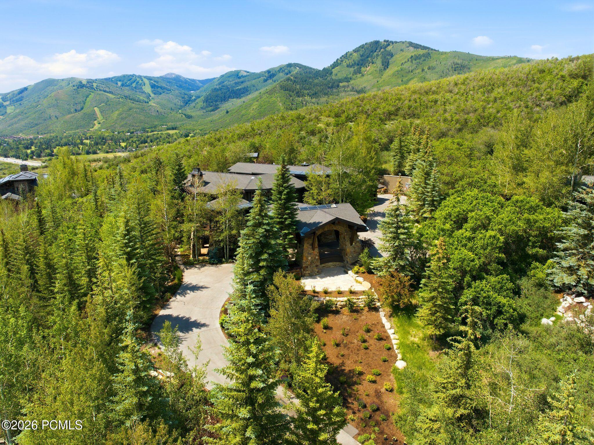 35 Sandstone Cove