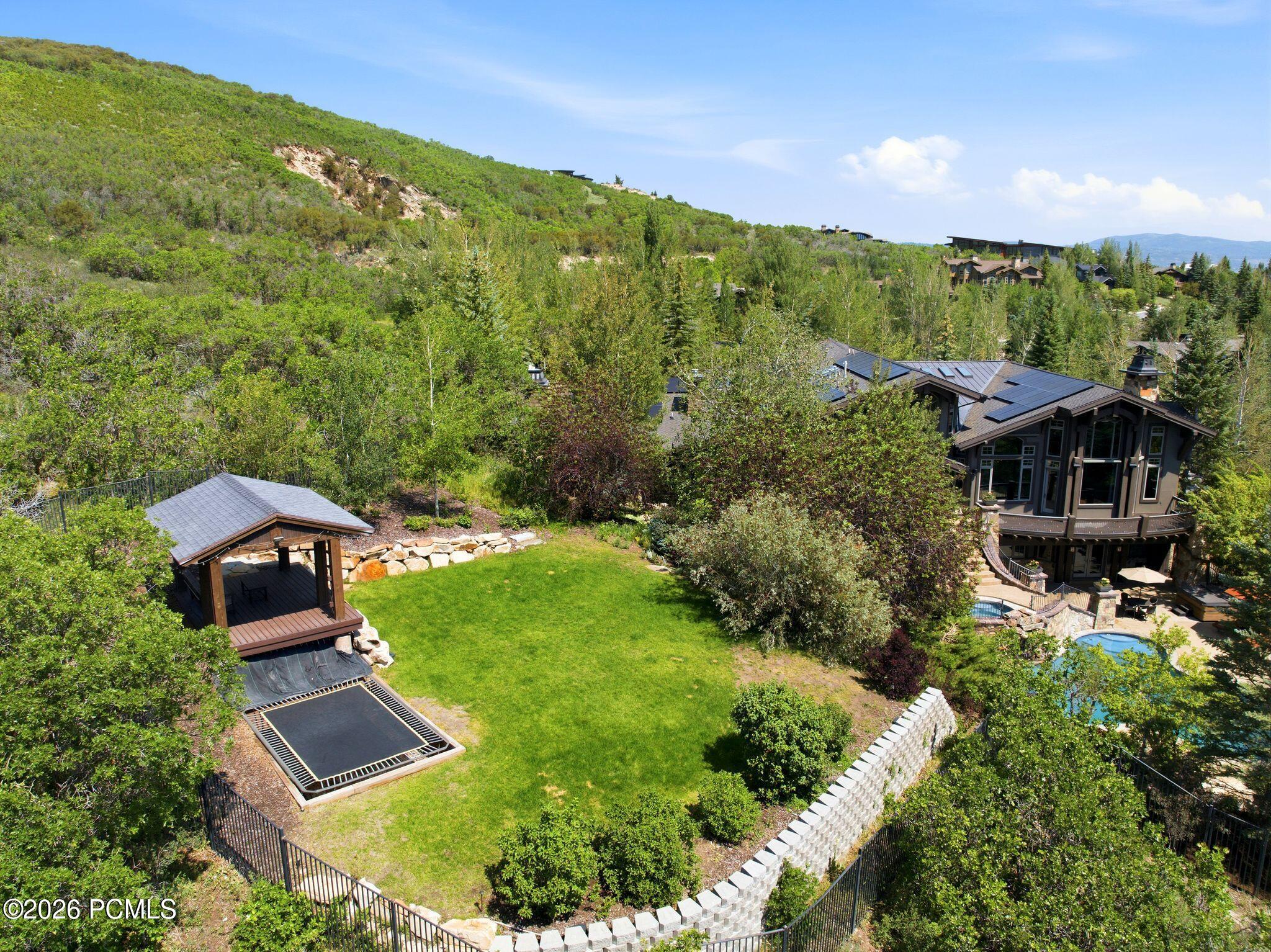 35 Sandstone Cove