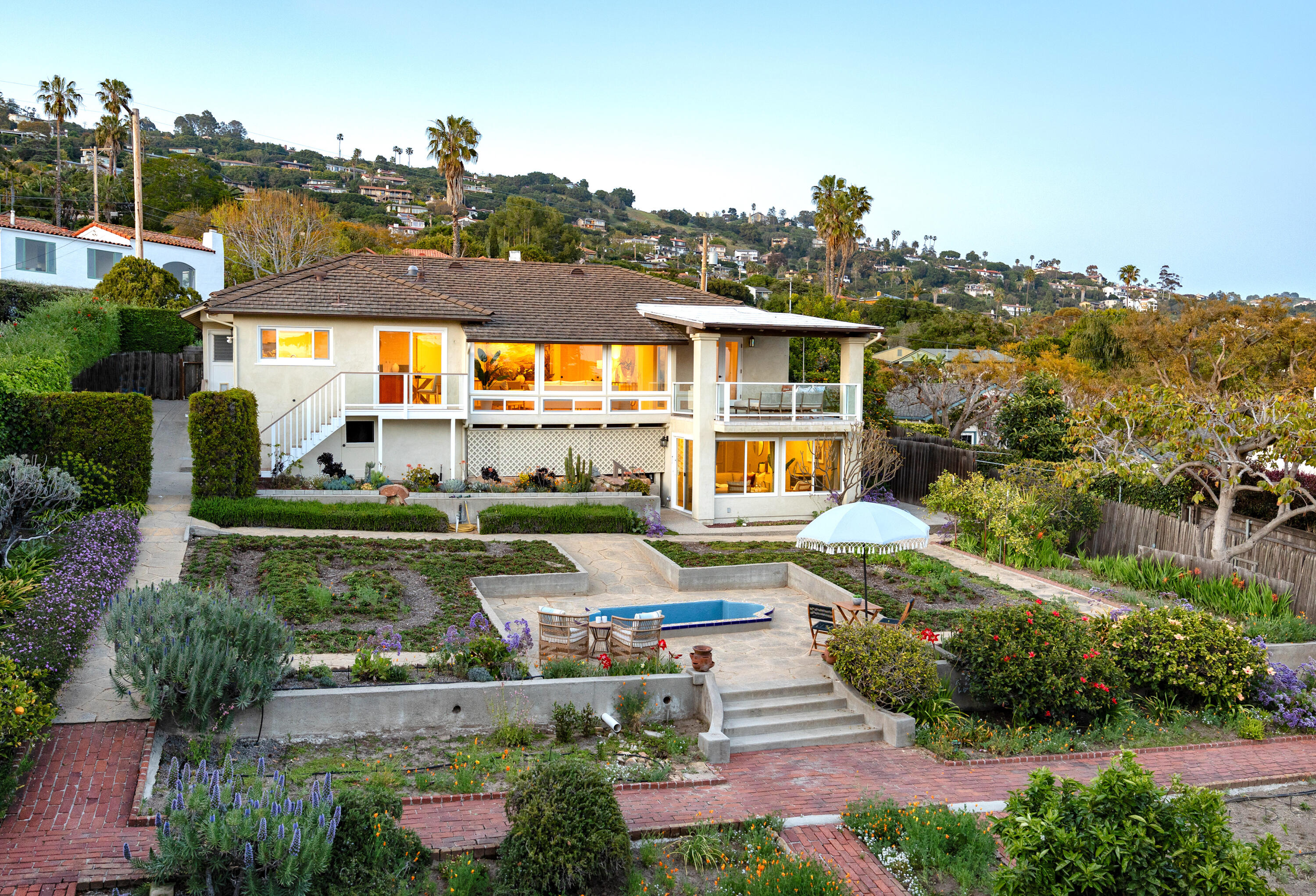 967 Garcia Road