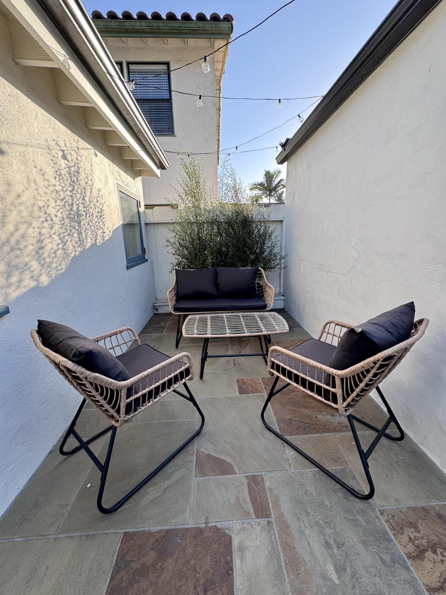 000 W Valerio Street