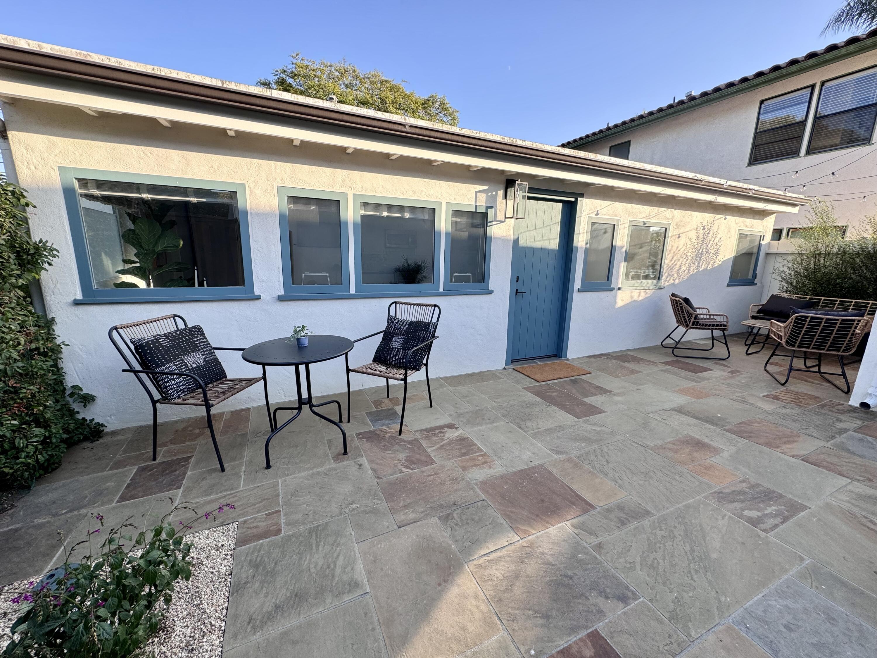 000 W Valerio Street