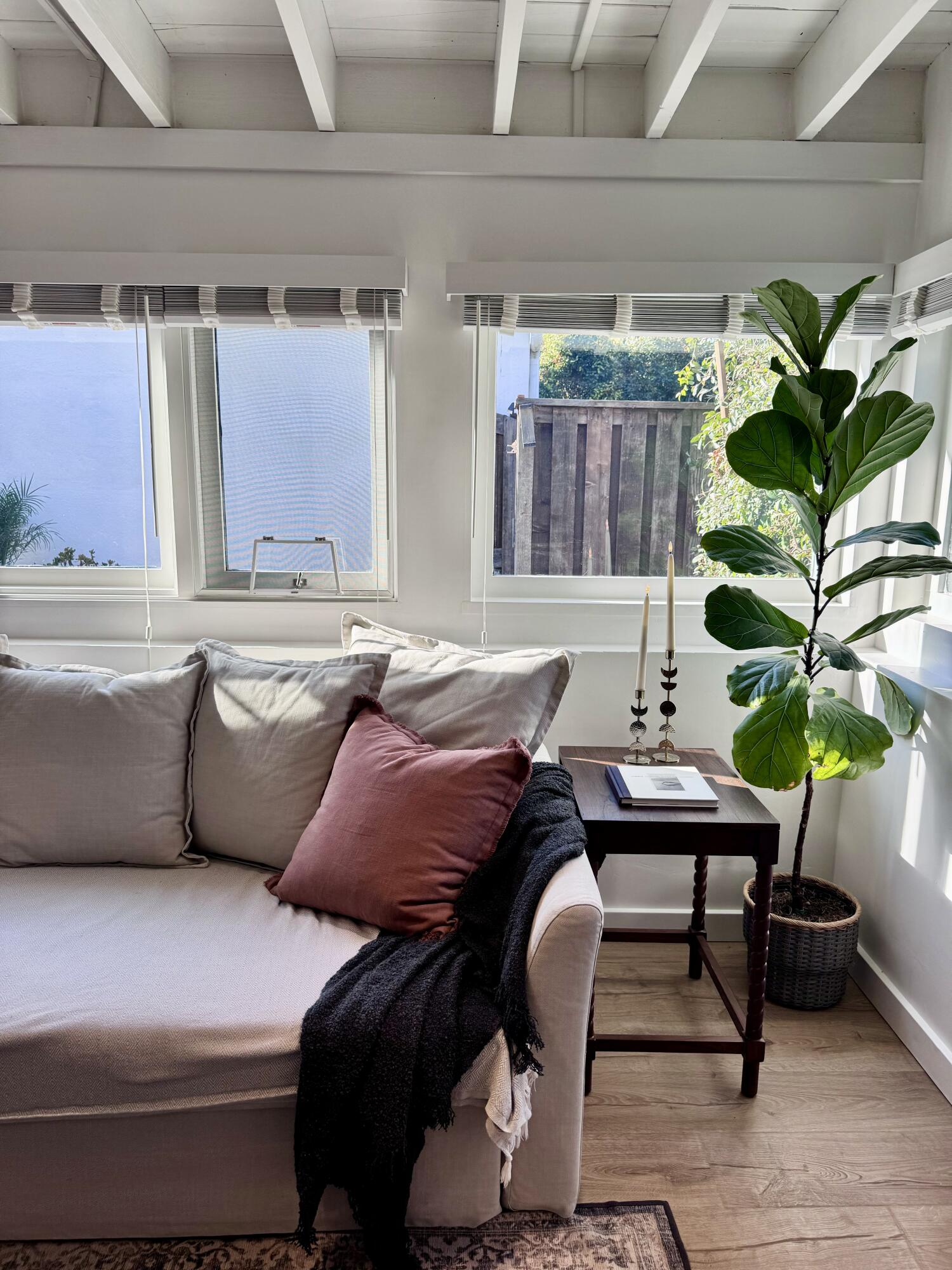 000 W Valerio Street