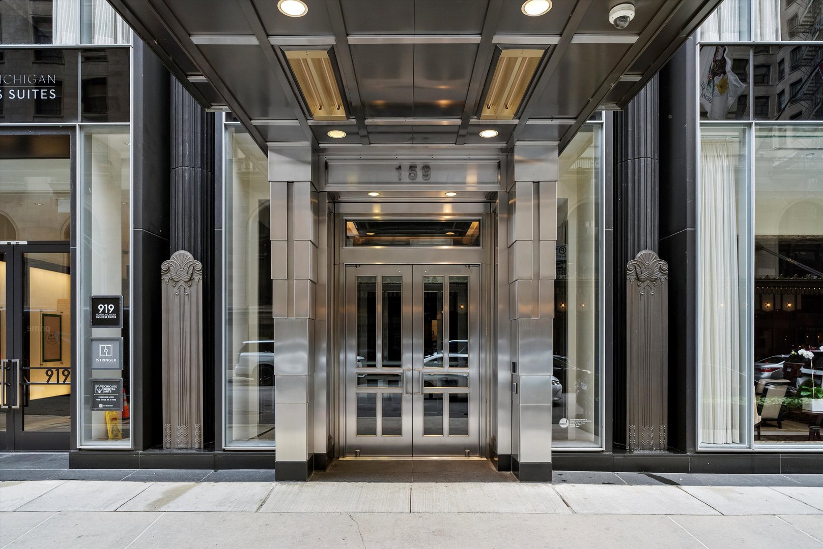 159 E Walton Place Unit: 11E