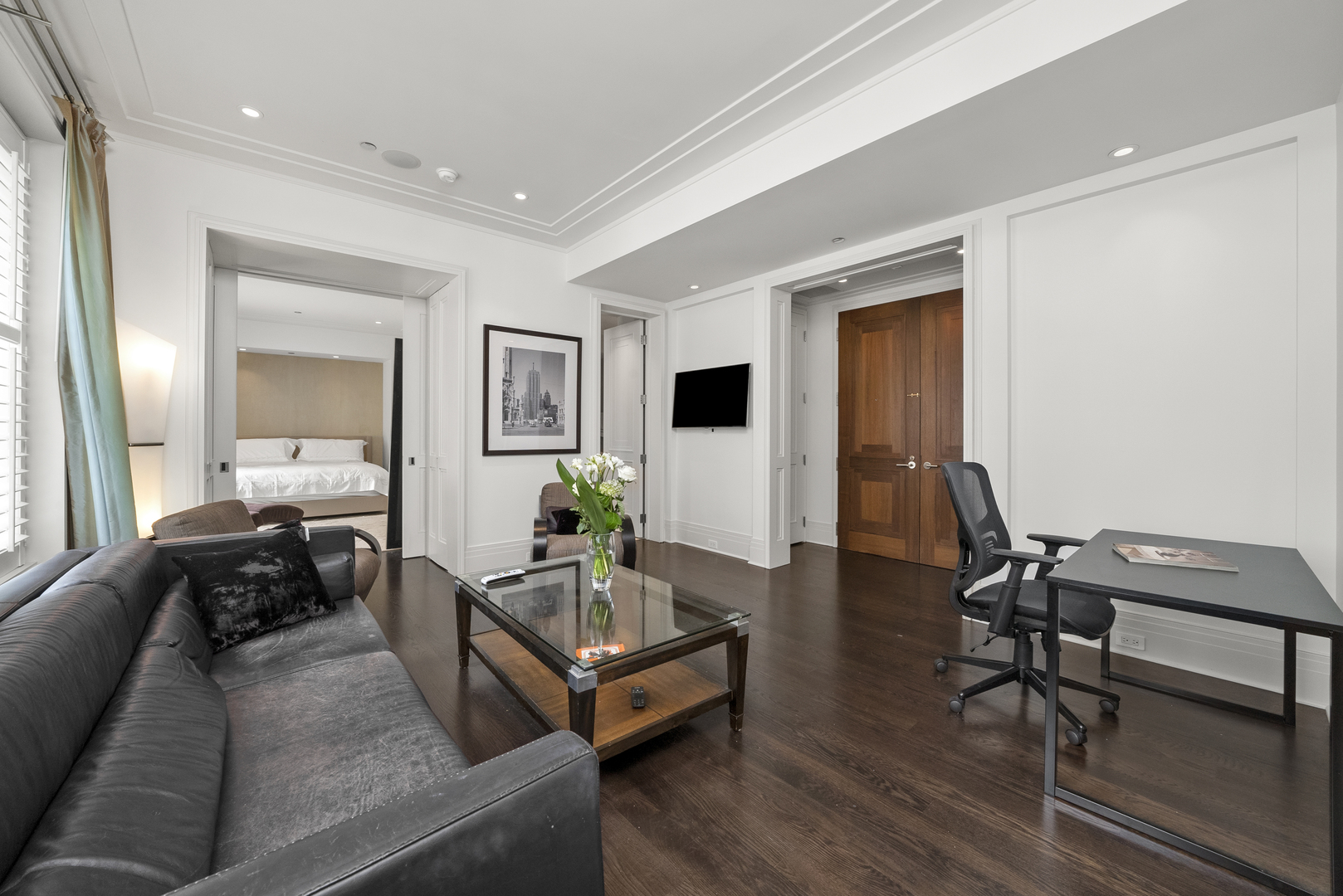 159 E Walton Place Unit: 11E