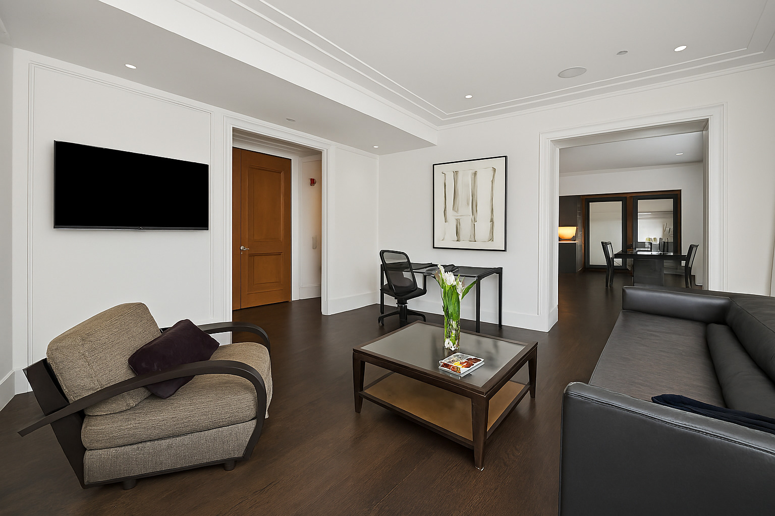 159 E Walton Place Unit: 11E
